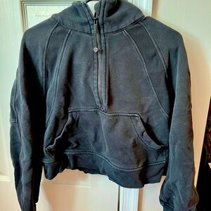 Lululemon Scuba Half Zip- gently worn